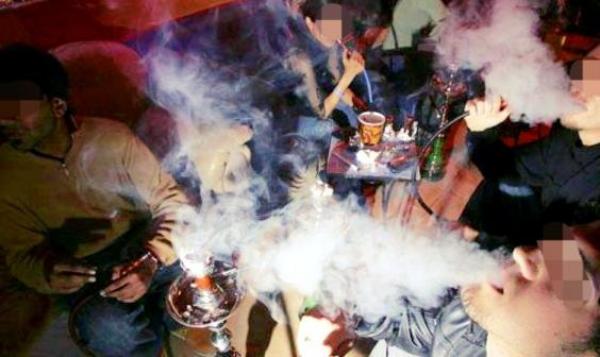 تفريخ أوكار سرية لـ"الشيشة" يثير غضب أصحاب محلات "مرخصة" بالهرهورة